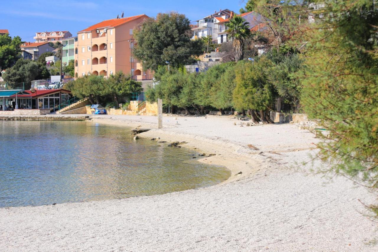 Apartments By The Sea Marina, Trogir - 14191 ภายนอก รูปภาพ