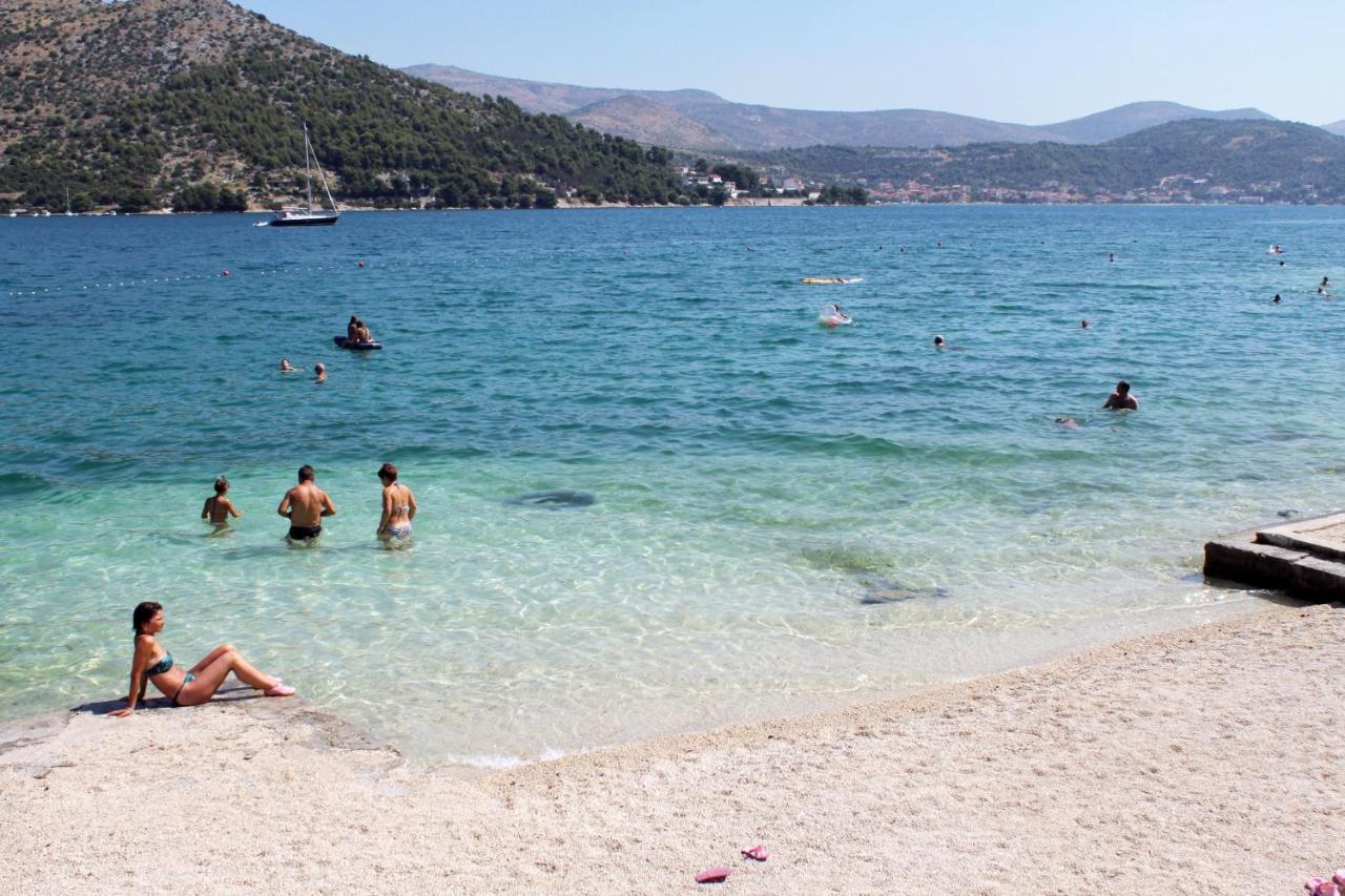 Apartments By The Sea Marina, Trogir - 14191 ภายนอก รูปภาพ